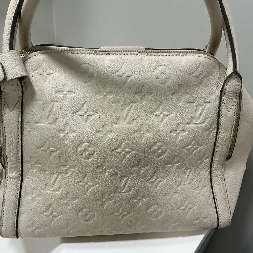 Louis Vuitton cream empritine Marais handbag - Picture 4 of 11